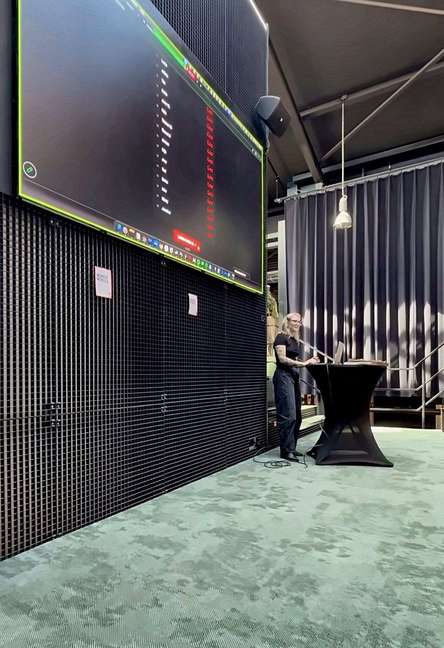 Presenter with big screen Presenter with big screen
