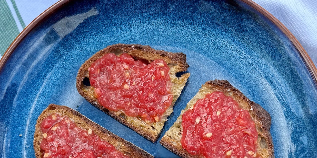 5 reasons we're moving to Italy and a Pan Con Tomate recipe that really hits the spot right now.