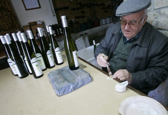 Galicia homenajea al padre valenciano del Albariño