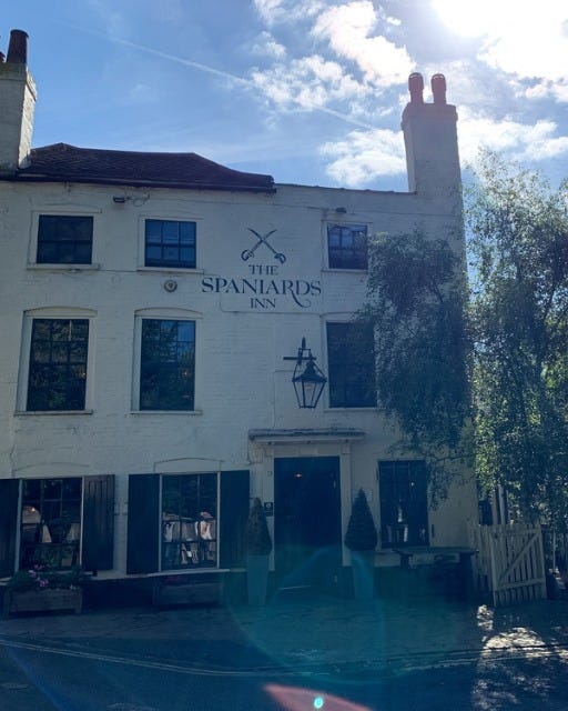 May be an image of the Cotswolds and text that says 'THE 國 SPANIARDS INVG INN 亚红'