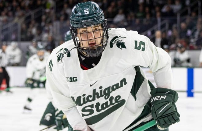 Michigan State freshman defenseman Artyom Levshunov was named the Big Ten's Second Star of the Week. Michigan State freshman defenseman Artyom Levshunov was named the Big Ten's Second Star of the Week.