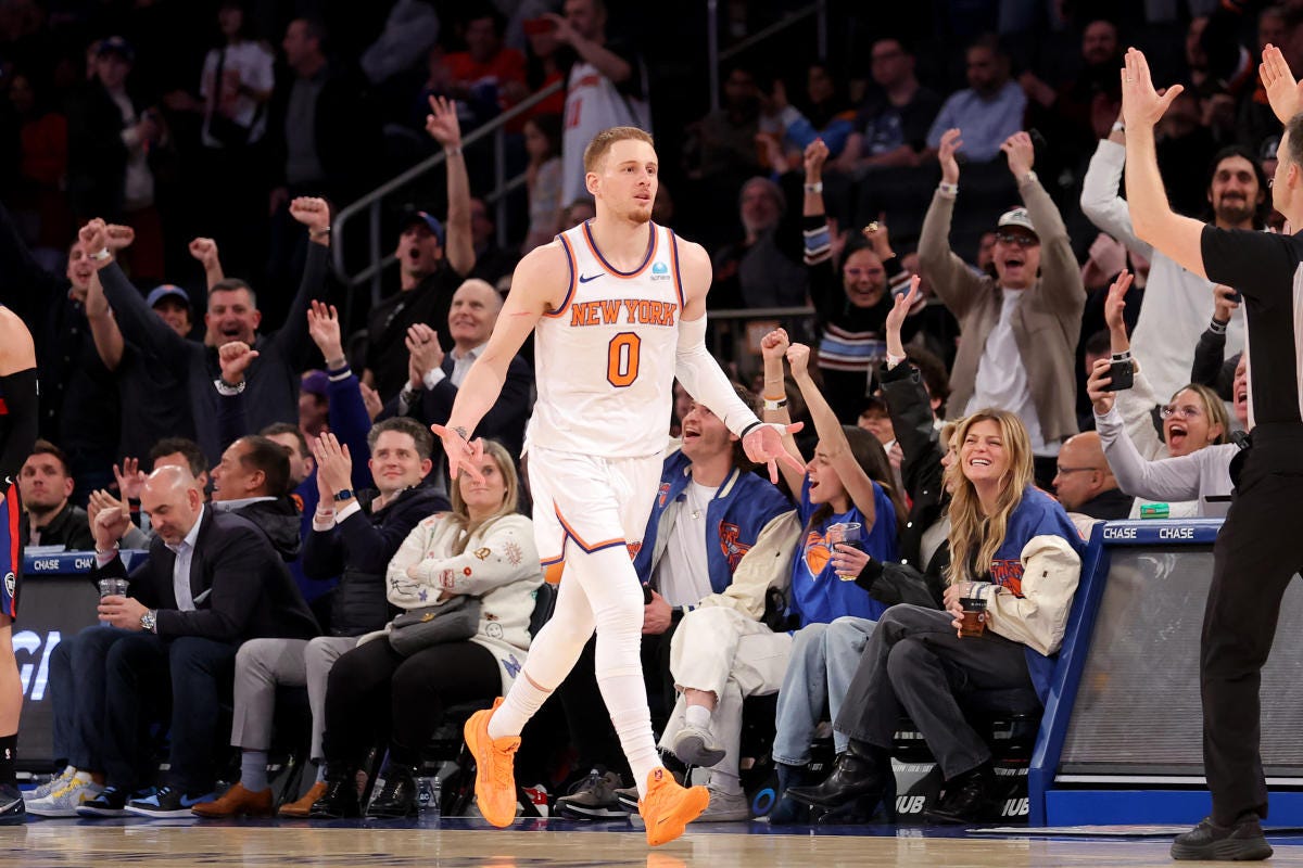 Donte DiVincenzo torches Pistons, sets new Knicks record with 11 3-pointers - Yahoo Sports Donte DiVincenzo torches Pistons, sets new Knicks record with 11 3-pointers - Yahoo Sports