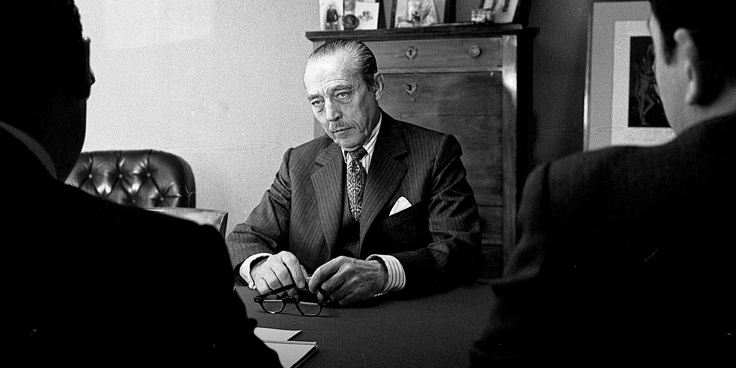 Comte de Paris : orgueil, rancœur et conjuration