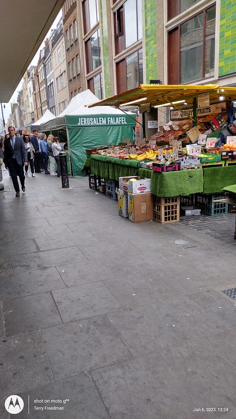 A walk through London