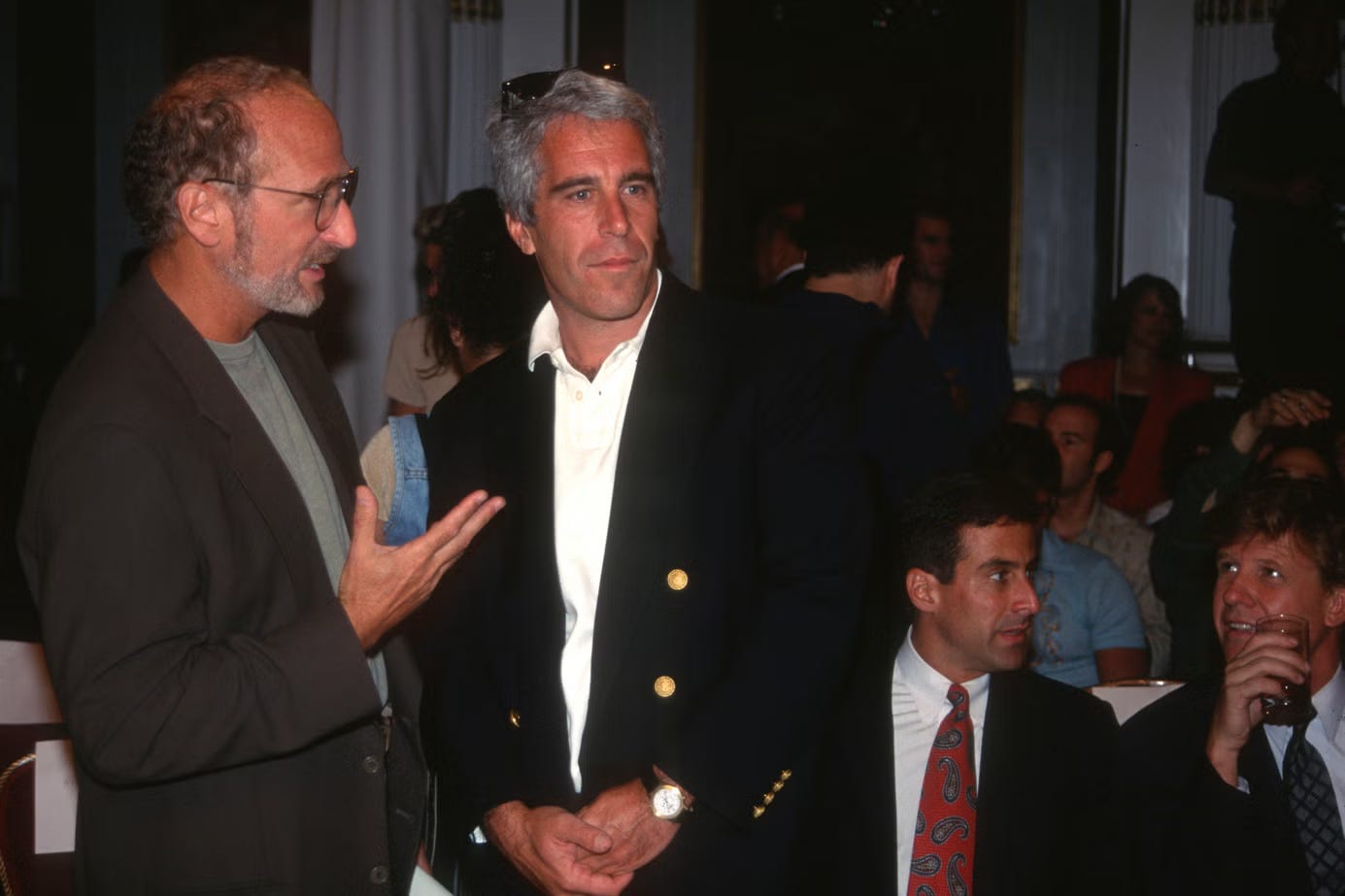 Jeffrey Epstein designated Darren Indyke and Richard Kahn as the co-executors of his estate. 