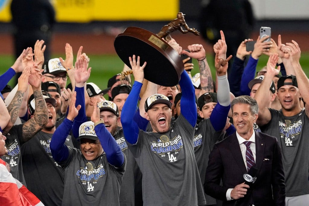 Freddie Freeman clinches World Series MVP after final big moment