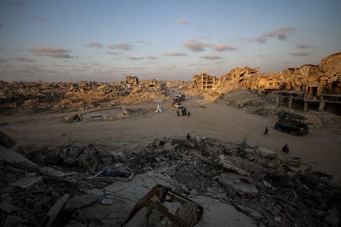 Displaced Palestinians return to their destroyed homes and neighborhoods in the Aa-Zeitoun area of southern Gaza City, following the ceasefire between Israel and Hamas, October 18, 2025. (Photo: Omar Ashtawy/APA images)