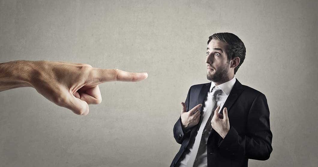 WHAT DOES THE BIBLE TEACH US ABOUT JUDGING OTHERS? - Christian Publishing  House Blog