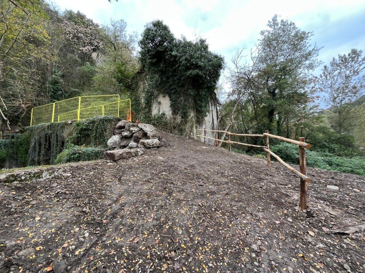 Frana lungo l’alzaia dell’Adda: pronto il bypass per riaprire la ciclopedonale Frana lungo l’alzaia dell’Adda: pronto il bypass per riaprire la ciclopedonale