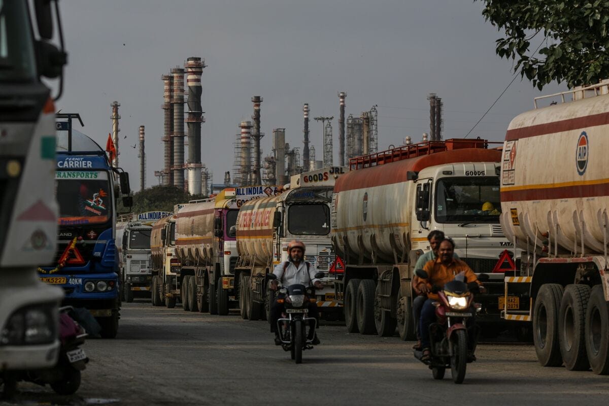 India Oil Refiners Squeezed by Anti-Russia Push From Trump and EU - Bloomberg India Oil Refiners Squeezed by Anti-Russia Push From Trump and EU - Bloomberg