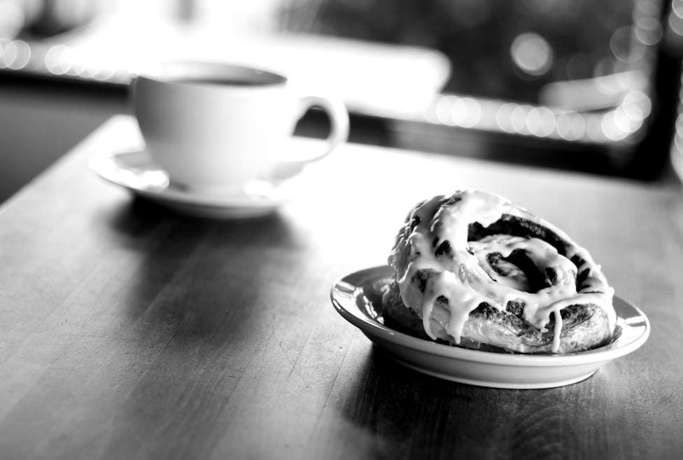 pastry bread with white syrup