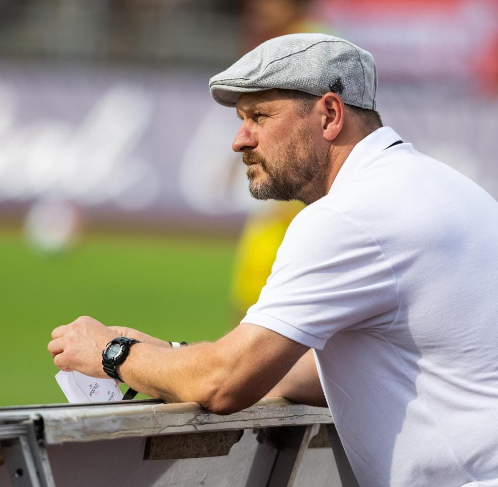 Steffen Baumgart: „Mit Mütze sehe ich einfach besser aus“ - WELT