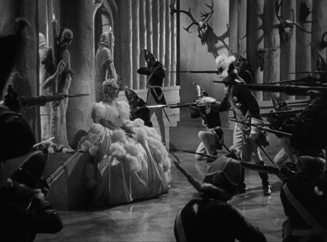 r/CineShots - The Scarlet Empress (1934) r/CineShots - The Scarlet Empress (1934)