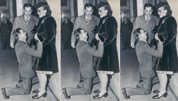 Story Behind Photo of Man Begging Wife's Forgiveness in Divorce Court