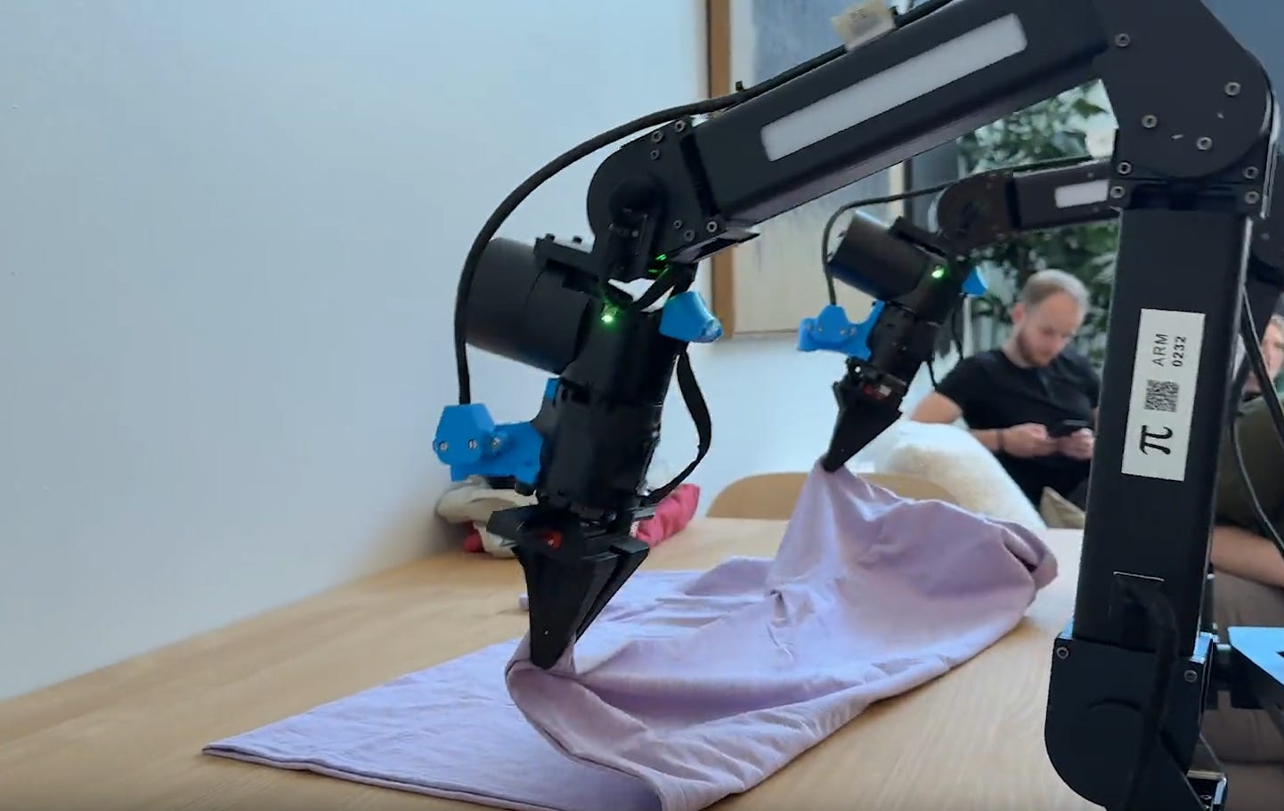 AI startup Physical Intelligence raises $400M to create a brain for any  robot - SiliconANGLE