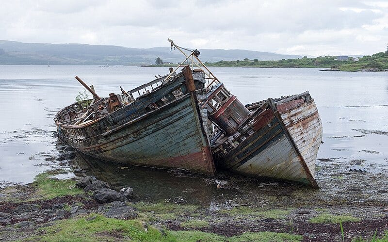 File:Salen - rotting hulks.jpg