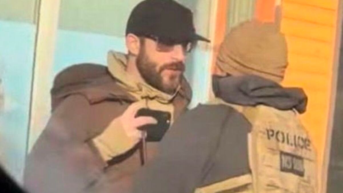 He Was Holding His Phone”: Viral Clips Of Alex Pretti Before His Fatal  Encounter Sparks Online Debate | Bored Panda