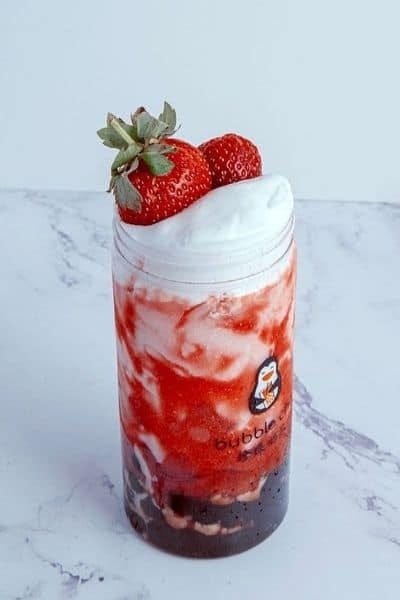 Jasmine Milk Tea with Strawberry