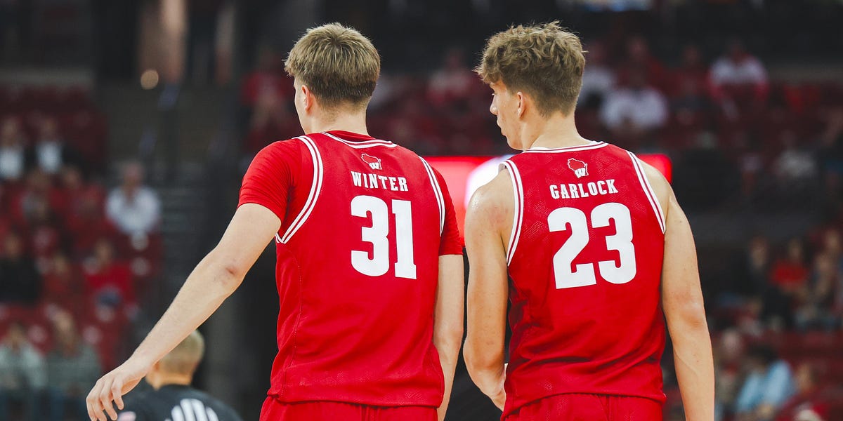 Badgers Split Preseason: Focus on Communication and Depth