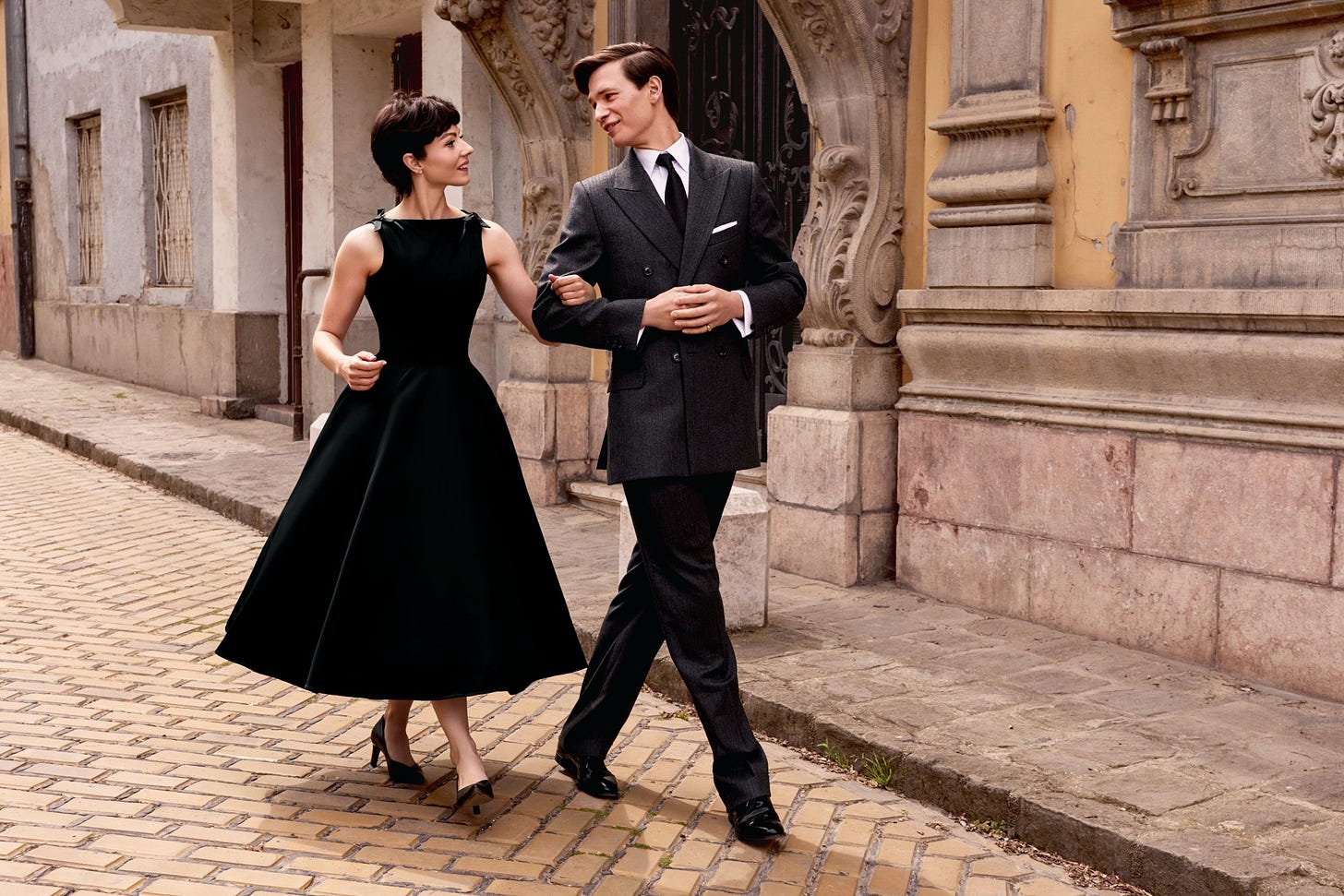 audrey_givenchy_credit_sophie_elgort.jpeg (2048×1366)