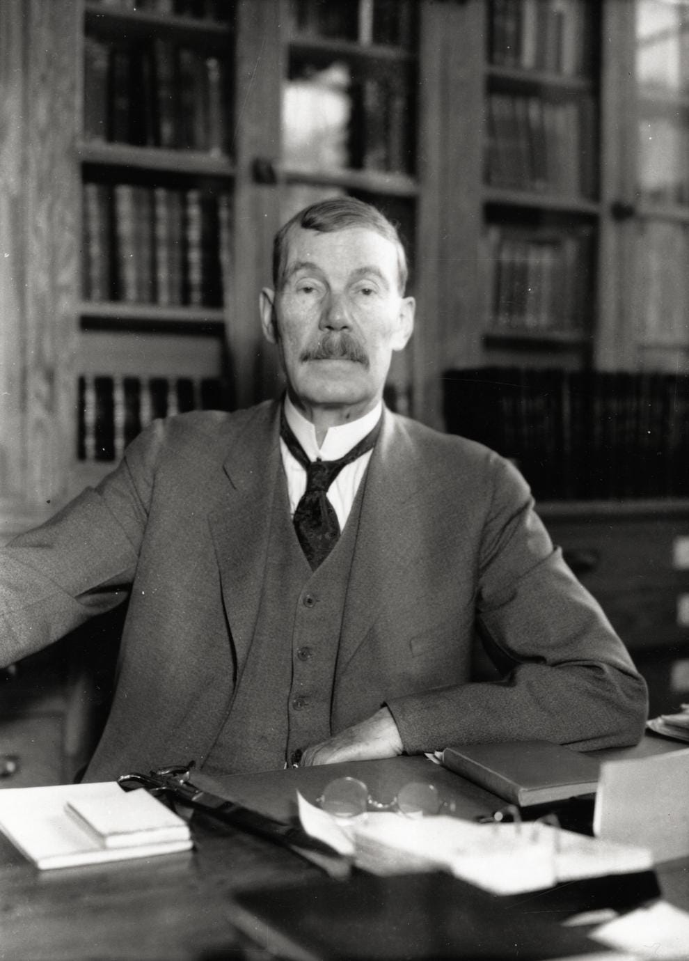 E.A. Ross at desk - UWDC - UW-Madison Libraries E.A. Ross at desk - UWDC - UW-Madison Libraries