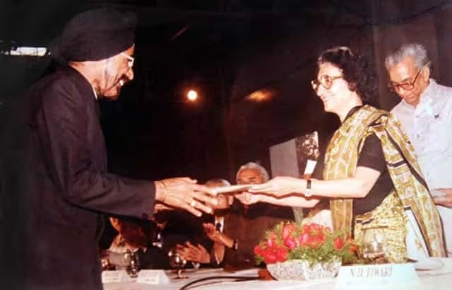 First Maruti 800 handover ceremony in India, 1983