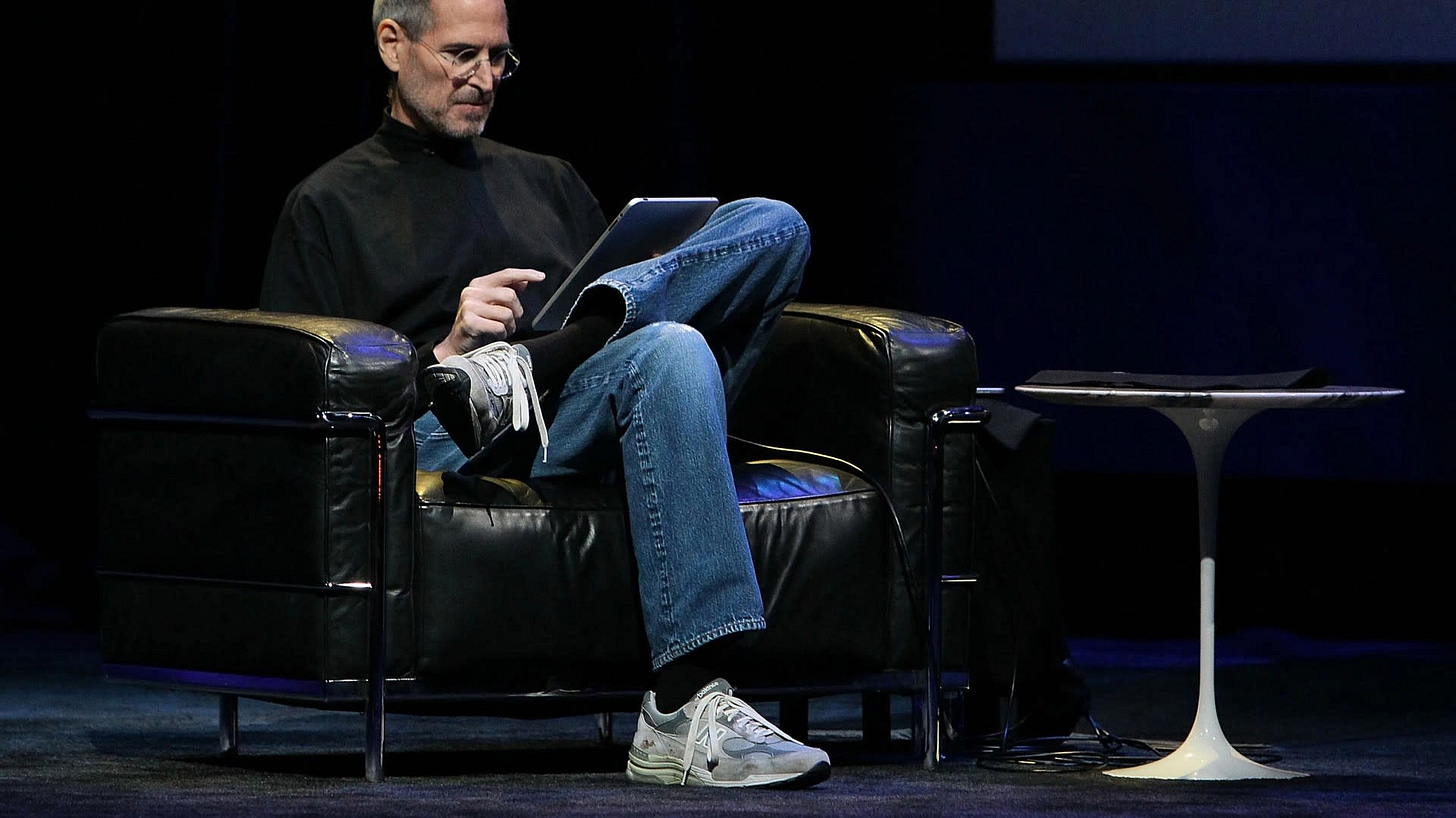 New Balance Could Be Close to Bringing Back Steve Jobs's Favorite Sneaker New Balance Could Be Close to Bringing Back Steve Jobs's Favorite Sneaker