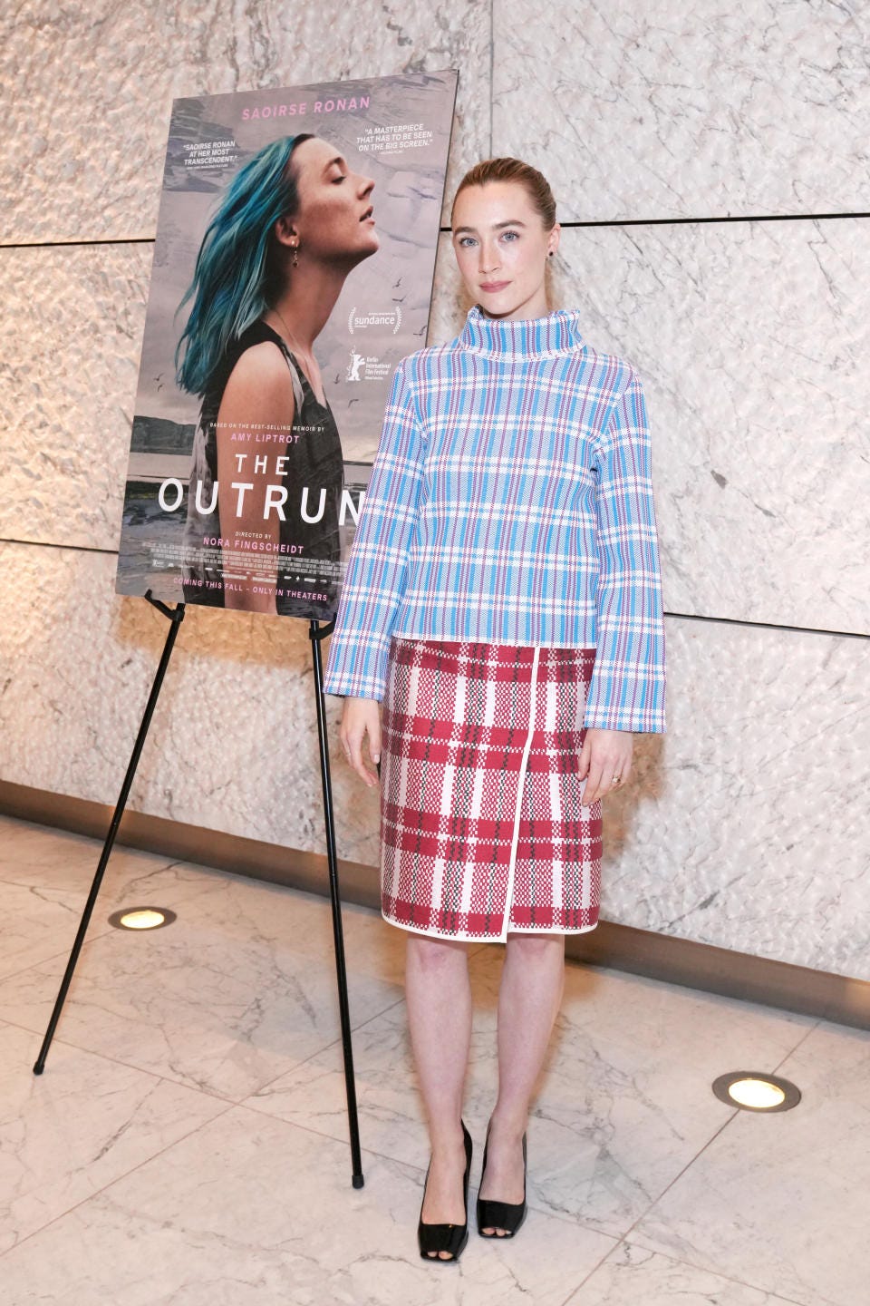 Saoirse Ronan Dons Revamped Khatie Black Peep-Toe Pumps at 'The Outrun'  Screening in Los Angeles