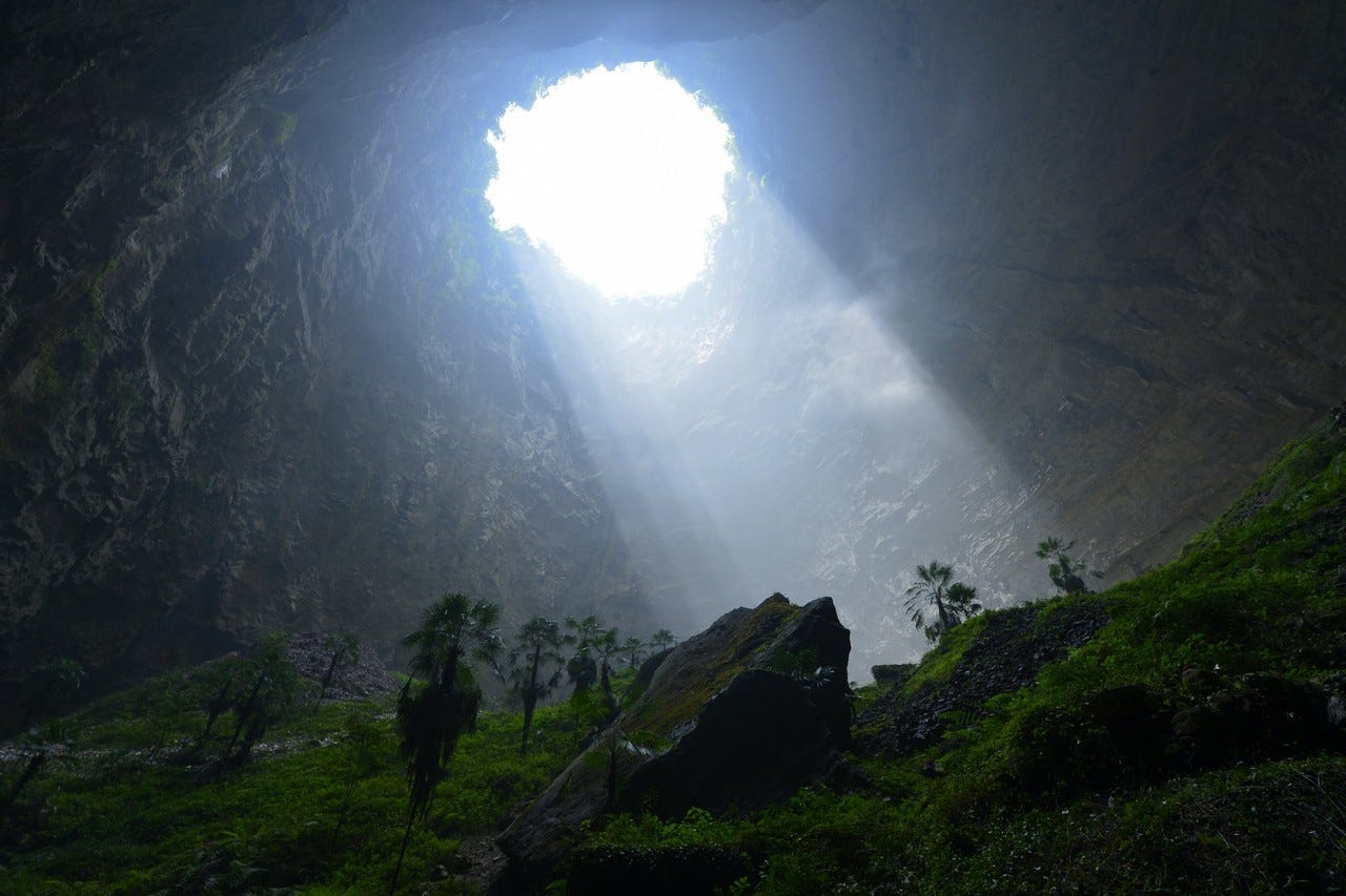 China Sinkhole Develops Own Ecosystem - WSJ