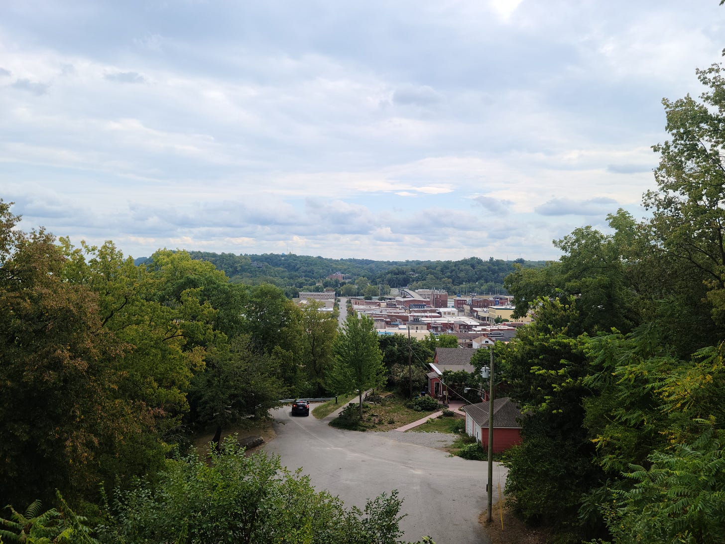 It's pictures like this in Google maps that faked me out about our ability to go into the lighthouse 