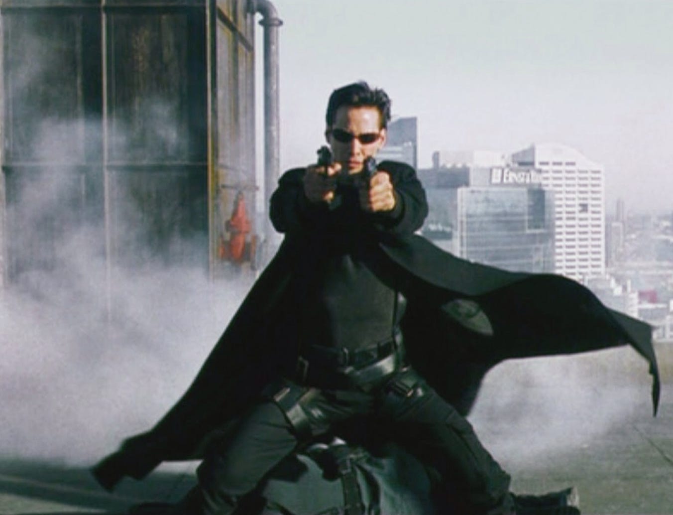 I'm looking for the (at least the type of) trench coat Neo wears in the  first movie. A link or anything to help would be great. : r/matrix