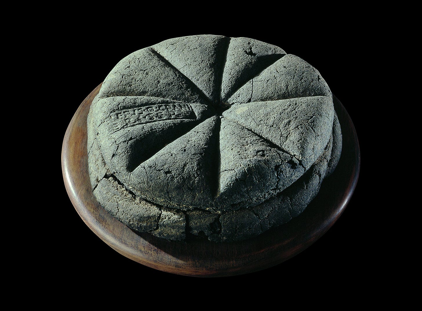 A carbonised loaf of bread from Pompeii : r/pics A carbonised loaf of bread from Pompeii : r/pics