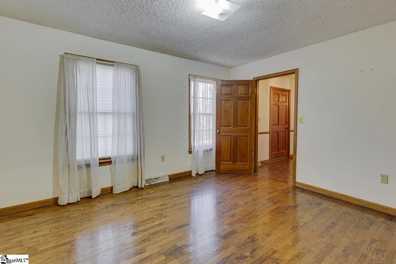 Other Interiors featured at 139 Hathaway Cir, Greenville, SC, 29617