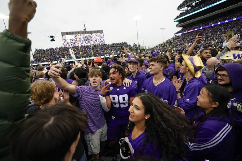 No. 7 Huskies find way to finish in 36-33 walkoff win over No. 8 Oregon |  The Seattle Times