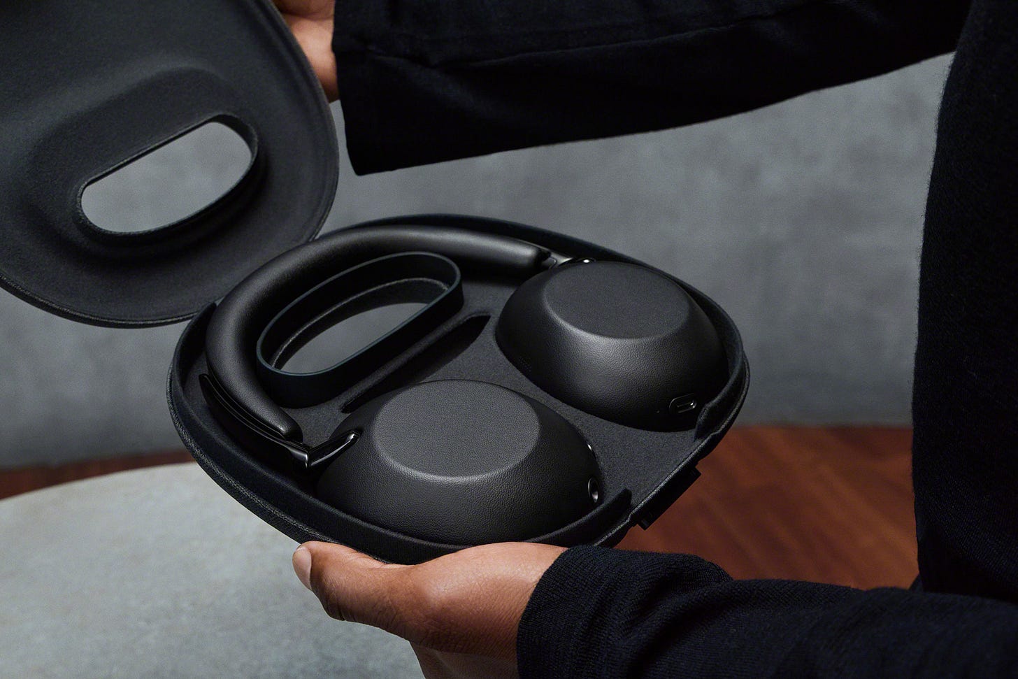 Sony 1000X The Collexion wireless noise-cancelling headphones Sony 1000X The Collexion wireless noise-cancelling headphones