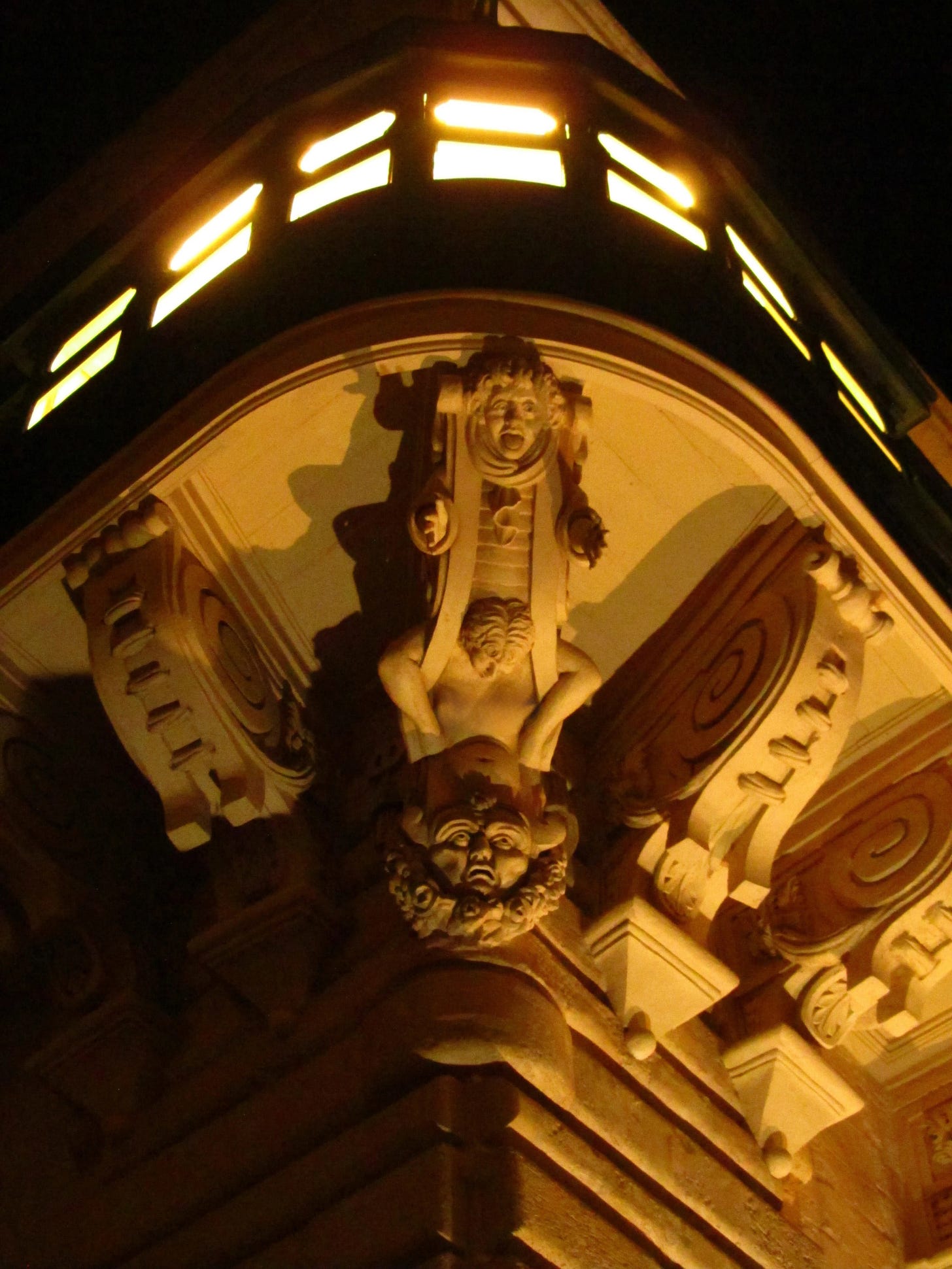 A detail of the support structure, green traditional closed balcony at the Grand Master’s Palace, Valletta, Malta (blurred detail-Ed.) (Photo by Wirestock, Mikayel Khachatryan, DepositPhoto license)