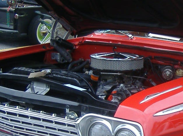 While I'm obsessed with monoblogue, the owner of this 1962 Chevy Impala takes great care to keep his motor looking nice like this. While I'm obsessed with monoblogue, the owner of this 1962 Chevy Impala takes great care to keep his motor looking nice like this.