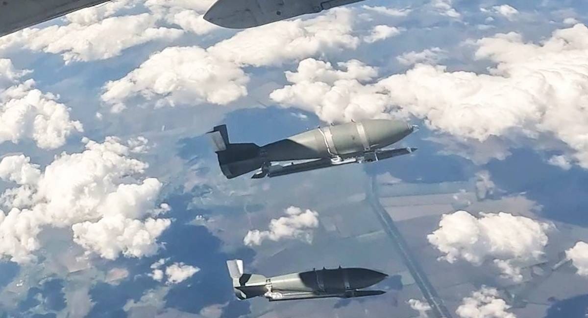 FAB_Glide_Dropped.jpg FAB_Glide_Dropped.jpg