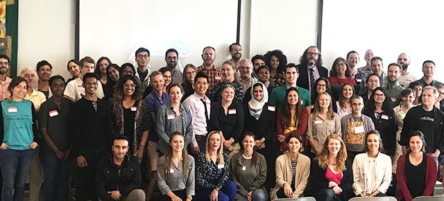Group photo of BeeCon participants. Group photo of BeeCon participants.