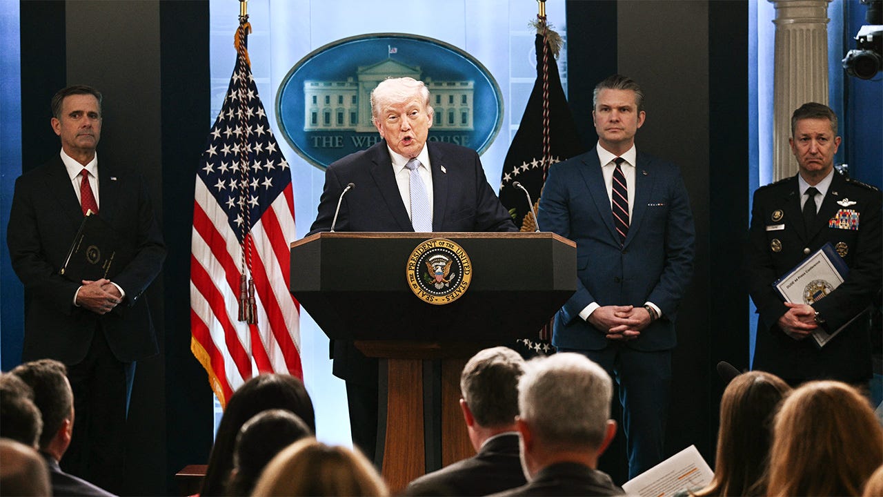 Trump's Tuesday deadline: US and Iran trade threats over Strait of Hormuz - Monocle Trump's Tuesday deadline: US and Iran trade threats over Strait of Hormuz - Monocle