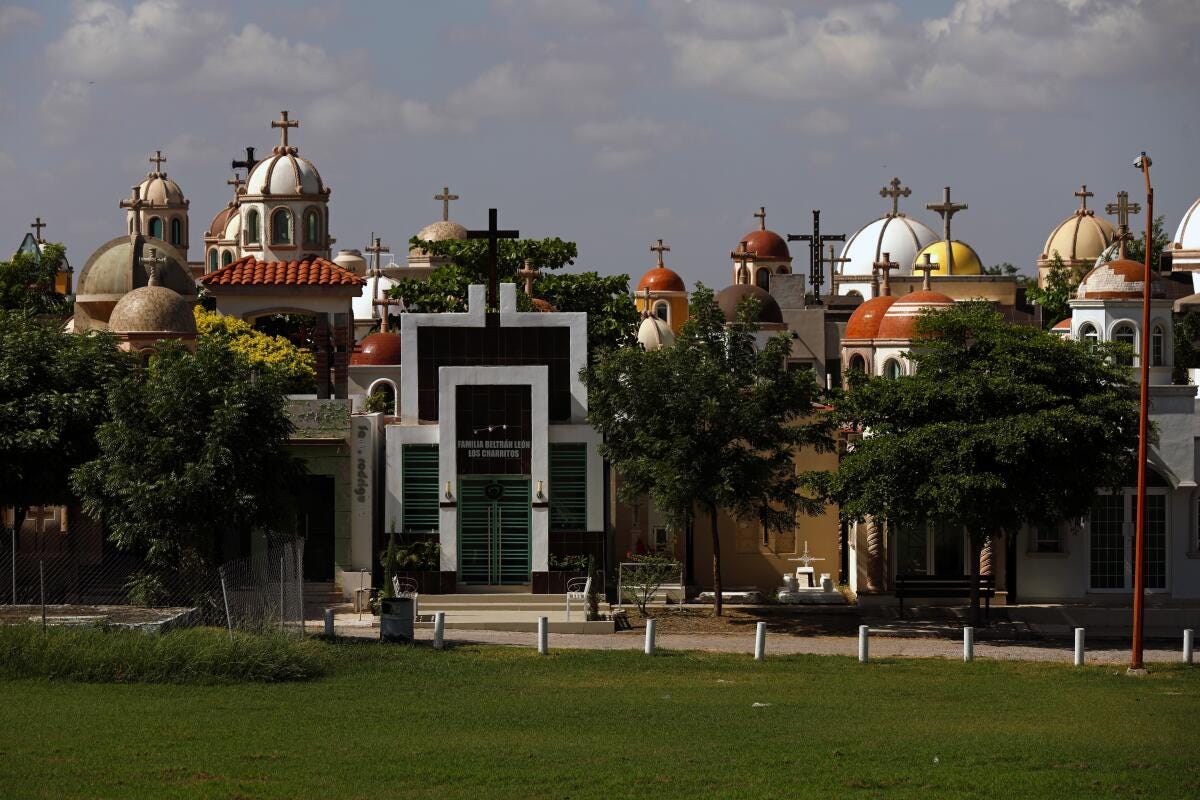 Jardines del Humaya, a cemetery on the outskirts of Culiacán