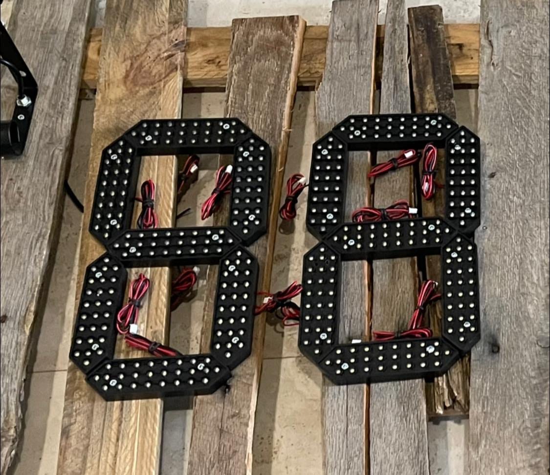 No photo description available.