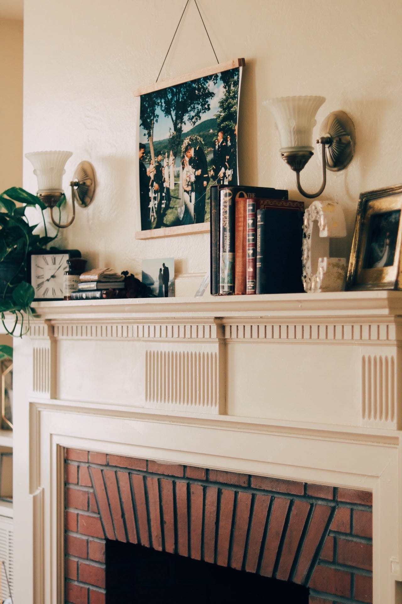 I’m pleased to say that we haven’t purchased anything for the built ins or the fireplace except for the little black clock. I’m pleased to say that we haven’t purchased anything for the built ins or the fireplace except for the little black clock.