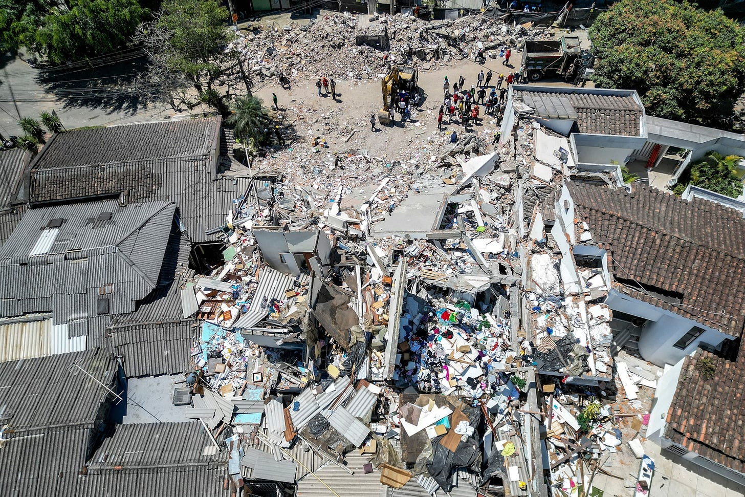 Colombia earthquake death toll climbs to 281, more than 12,000 homes  destroyed - ABC News