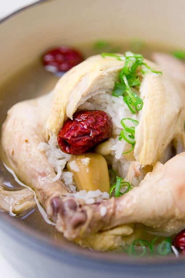 Samgyetang (삼계탕) Samgyetang (삼계탕)