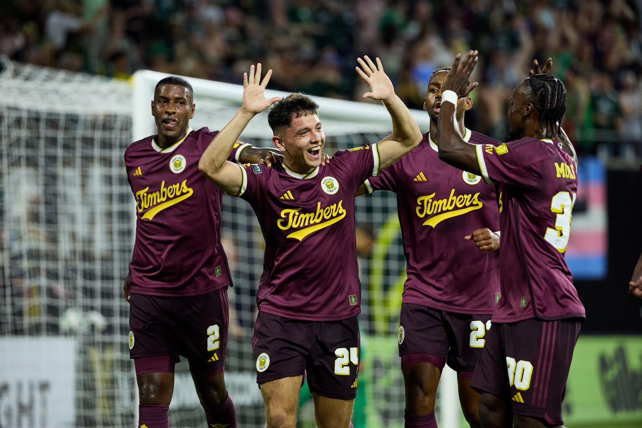 ビンテージ FILA エールディビジ アドデンハーグ ユニフォーム フットボール David Ayala: The Rottweiler of the Portland Timbers