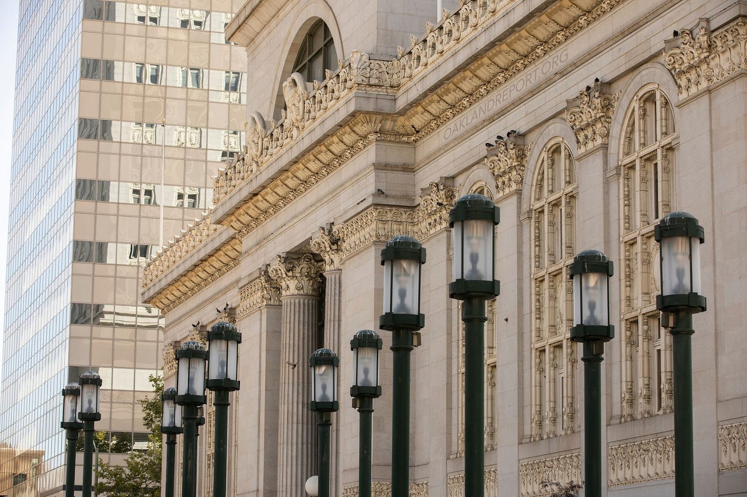 City Hall facade. Oakland, California. (Image source: Oakland Report / Adobe Stock)
