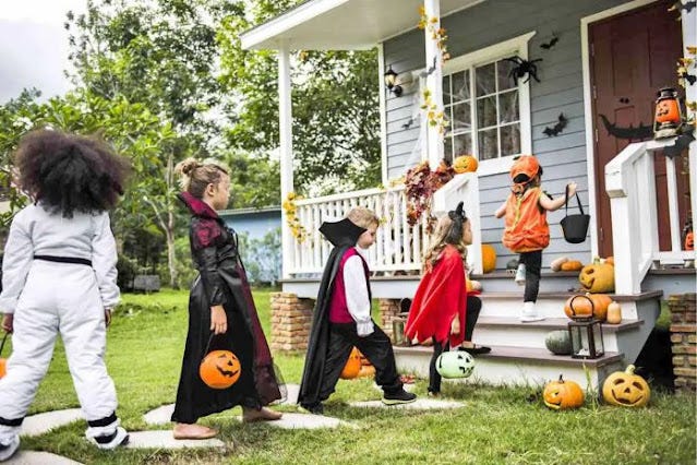 Gostosuras ou travessuras e fantasias para o Halloween. Fonte: Martha Stewart. Gostosuras ou travessuras e fantasias para o Halloween. Fonte: Martha Stewart.