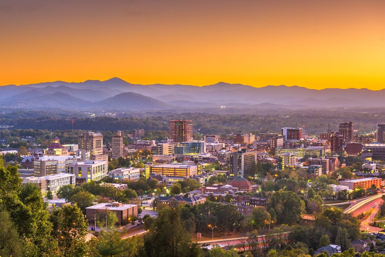 Asheville, North Caroilna, USA downtown skyline at dawn.