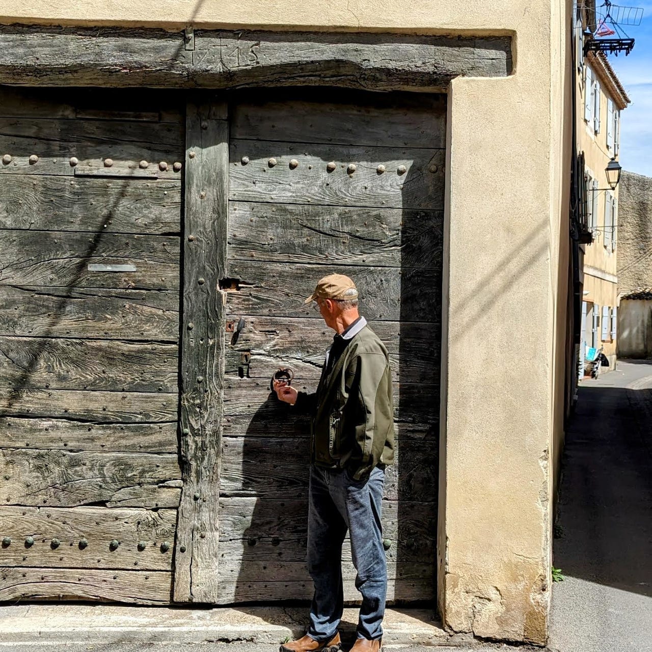 A Carpenter's Point of View in Poetry